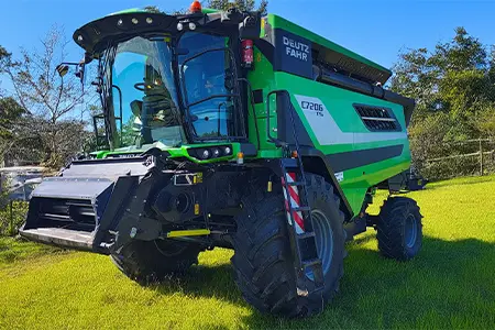 kOMBAJN DEUTZ-FAHR